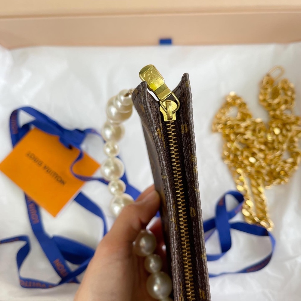 ✨🍒Authentic Bucket bag GM✨🍒 - Picture 10 of 14